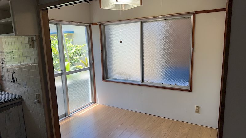 朝仁戸建 内観写真（リビング）