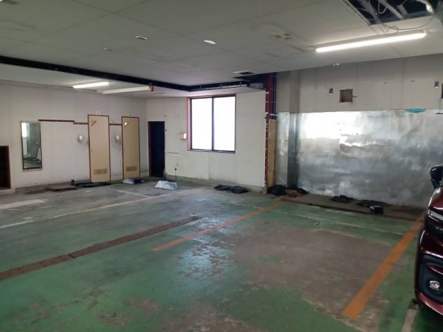 【月極駐車場】長浜町 （屋内　※軽自動車４台）