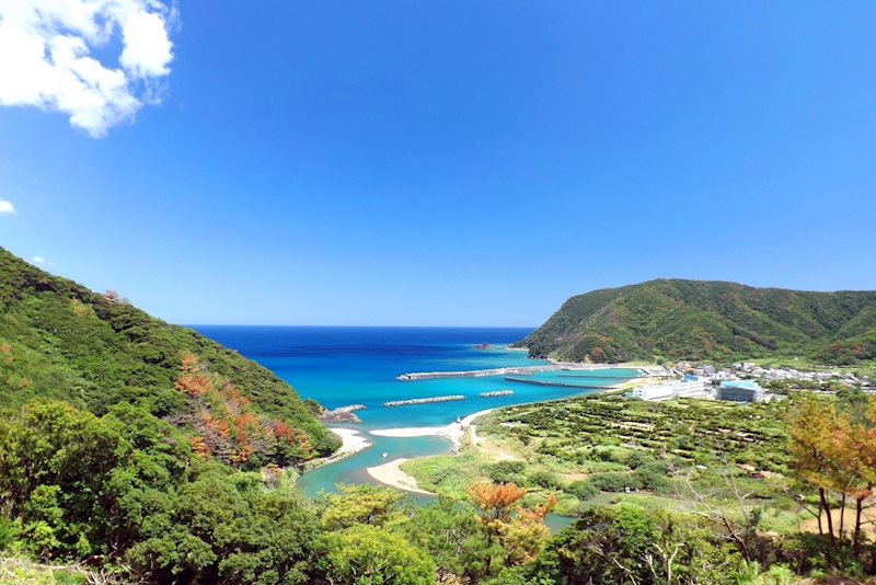 奄美市名瀬大字小湊売地（2筆） 小湊集落の風景